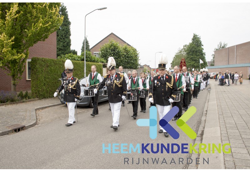 12 -7-2015 Onthulling grafsteen Herwen Coll. P.Snip- HKR (10)